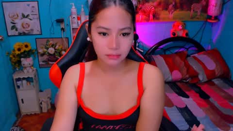 Snapshot of sweetienicole chatting on 12/02/24, 01:03 Nicole online show from 12/02/24, 01:03