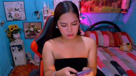 Snapshot of sweetienicole chatting on 02/02/25, 10:02 Nicole online show from 02/02/25, 10:02