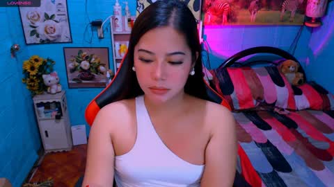Snapshot of sweetienicole chatting on 02/25/25, 07:03 Nicole online show from 02/25/25, 07:03