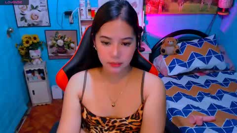 Snapshot of sweetienicole chatting on 03/10/25, 12:40 Nicole online show from 03/10/25, 12:40