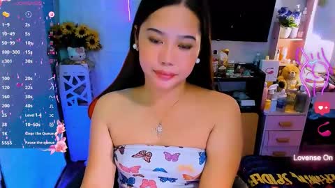 Nicole online show from 11/12/25, 05:46