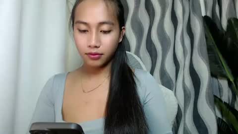 Snapshot of sweetiie_caren chatting on 06/13/26, 01:25 CAREN online show from 06/13/26, 01:25