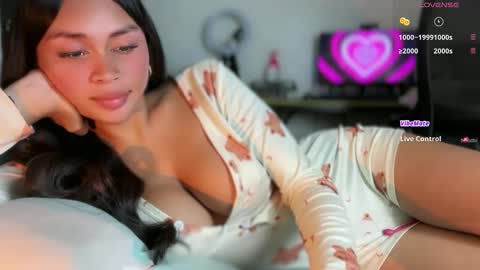 Snapshot of sweetjanne_ chatting on 04/24/26, 02:25 JANE online show from 04/24/26, 02:25