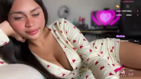 Snapshot of sweetjanne_ chatting on 05/04/26, 03:35 JANE online show from 05/04/26, 03:35