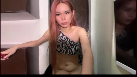 sweetkana online show from 05/19/26, 04:35