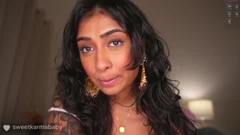 Snapshot of sweetkarmababy chatting on 01/15/25, 12:19 Karma Sutra sweetkarmababy online show from 01/15/25, 12:19