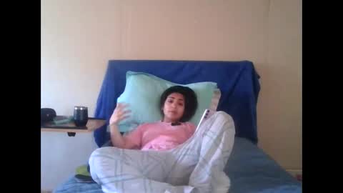 Snapshot of sweetlatinafit chatting on 11/21/25, 12:59 sweetlatinafit online show from 11/21/25, 12:59