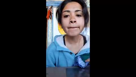 Snapshot of sweetlatinafit chatting on 12/16/25, 12:43 sweetlatinafit online show from 12/16/25, 12:43