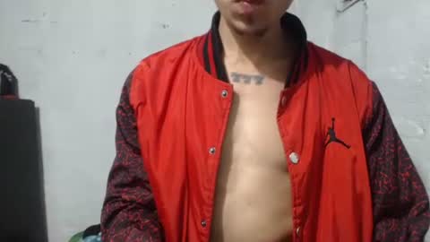 Snapshot of sweetlatinakim chatting on 05/23/26, 10:08 Camilo online show from 05/23/26, 10:08