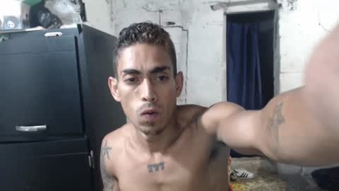 Snapshot of sweetlatinakim chatting on 06/22/26, 08:00 Camilo online show from 06/22/26, 08:00