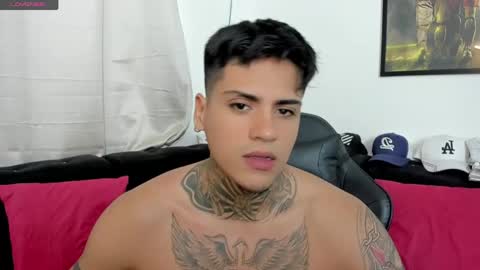 SWEETLATINBOY  online show from 04/15/26, 09:37