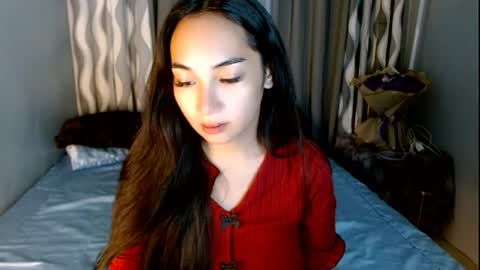 Snapshot of sweetlilly_18 chatting on 05/17/26, 03:04 Lilly online show from 05/17/26, 03:04