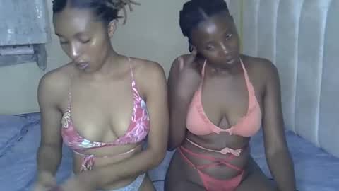 Snapshot of sweetlily_30 chatting on 11/13/25, 12:31 sweetlily_30 online show from 11/13/25, 12:31