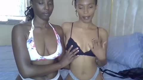 Snapshot of sweetlily_30 chatting on 11/16/25, 09:59 sweetlily_30 online show from 11/16/25, 09:59