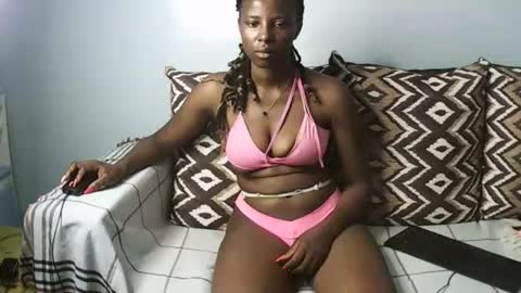 Snapshot of sweetlily_30 chatting on 02/15/26, 07:27 sweetlily_30 online show from 02/15/26, 07:27