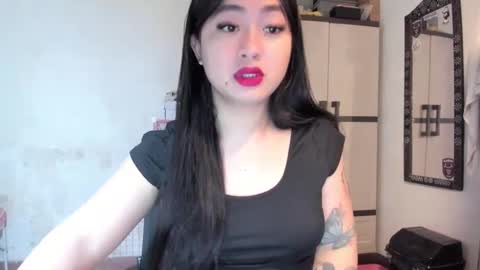 Zoe online show from 02/22/25, 07:25