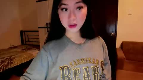 Zoe online show from 10/13/25, 03:39