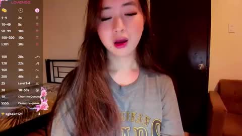 Zoe online show from 11/16/25, 03:56