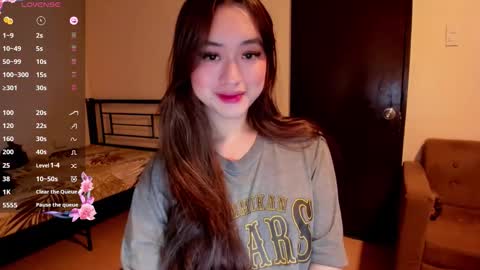 Zoe online show from 11/19/25, 02:17