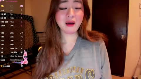 Snapshot of sweetlovepinay04 chatting on 06/30/26, 02:01 Zoe online show from 06/30/26, 02:01
