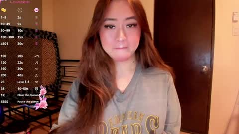 Snapshot of sweetlovepinay04 chatting on 07/05/26, 12:50 Zoe online show from 07/05/26, 12:50