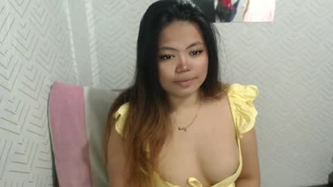 Snapshot of sweetlover_nicole chatting on 07/13/26, 06:38 NICOLE online show from 07/13/26, 06:38