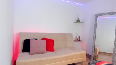 instagram sweetluna 0 online show from 01/07/25, 07:31