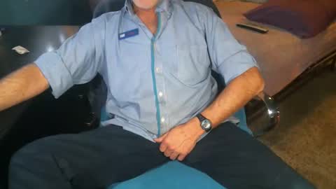 Snapshot of sweetman4a chatting on 05/07/26, 03:28 Michael online show from 05/07/26, 03:28
