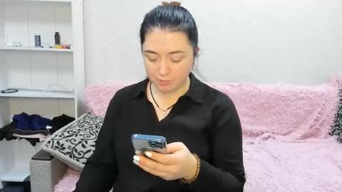 Snapshot of sweetmarylove chatting on 02/01/25, 09:21 sweetmarylove online show from 02/01/25, 09:21