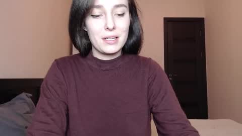 Mia online show from 03/18/26, 08:23