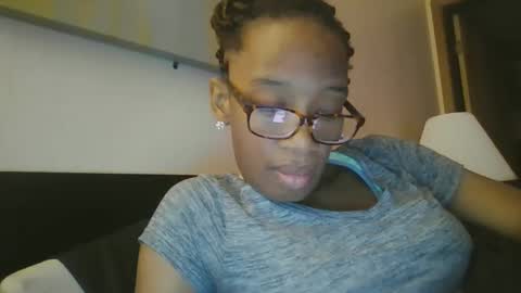 Snapshot of sweetness_cool chatting on 01/18/25, 10:06 sweetness_cool online show from 01/18/25, 10:06