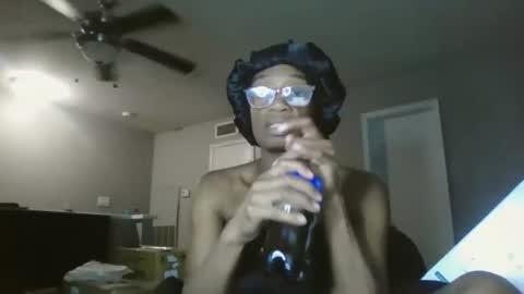 Snapshot of sweetness_cool chatting on 05/09/26, 03:12 sweetness_cool online show from 05/09/26, 03:12