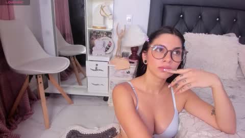 sweetnicky1 online show from 11/26/25, 07:59