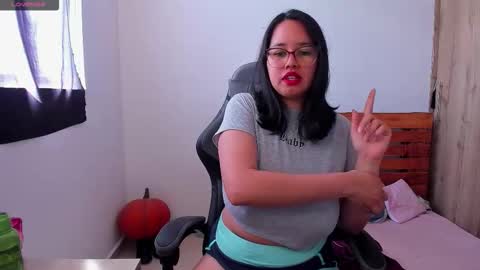 Snapshot of sweetnoah04 chatting on 09/13/25, 06:29 Noah online show from 09/13/25, 06:29