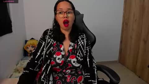 Snapshot of sweetnoah04 chatting on 12/02/25, 01:33 Noah online show from 12/02/25, 01:33