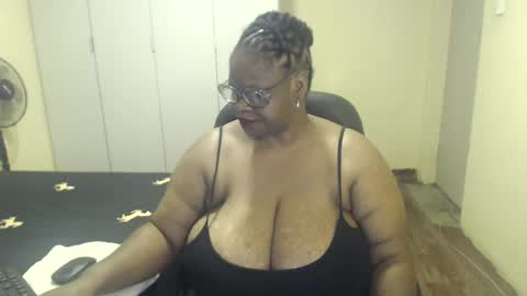 sweetnoziexxx online show from 03/11/25, 05:49
