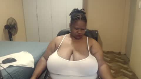 Snapshot of sweetnoziexxx chatting on 05/05/26, 06:10 sweetnoziexxx online show from 05/05/26, 06:10