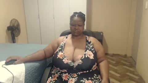 Snapshot of sweetnoziexxx chatting on 05/17/26, 03:37 sweetnoziexxx online show from 05/17/26, 03:37