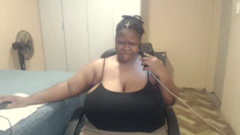 Snapshot of sweetnoziexxx chatting on 05/18/26, 01:28 sweetnoziexxx online show from 05/18/26, 01:28