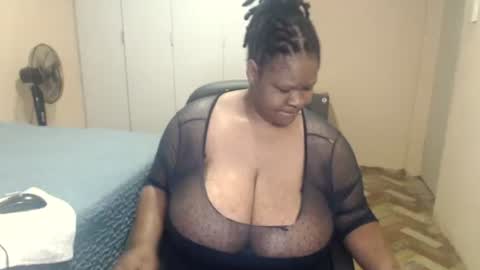 Snapshot of sweetnoziexxx chatting on 05/27/26, 06:32 sweetnoziexxx online show from 05/27/26, 06:32