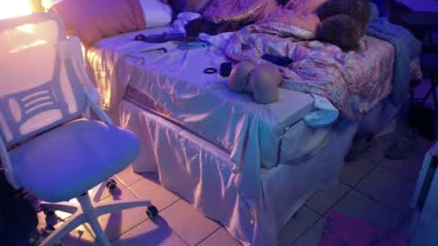 WeAim2PZzz online show from 02/03/25, 12:47