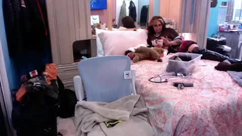 WeAim2PZzz online show from 02/10/25, 05:47