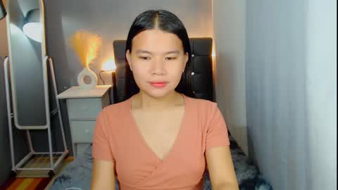 Snapshot of sweetnwildts chatting on 11/24/25, 02:00 Ghena online show from 11/24/25, 02:00