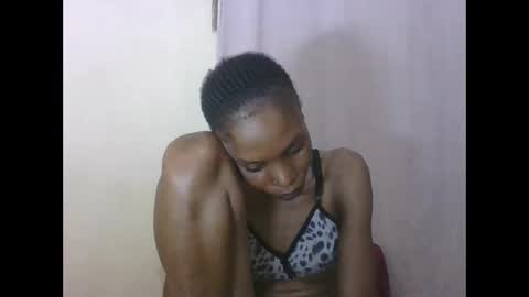 ESTHER online show from 11/25/25, 07:03