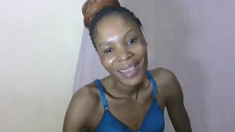 Snapshot of sweetpetite254 chatting on 06/26/26, 07:07 ESTHER online show from 06/26/26, 07:07