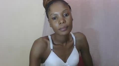 Snapshot of sweetpetite254 chatting on 06/27/26, 12:33 ESTHER online show from 06/27/26, 12:33