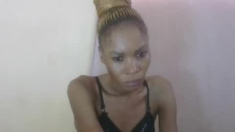 Snapshot of sweetpetite254 chatting on 07/09/26, 07:01 ESTHER online show from 07/09/26, 07:01