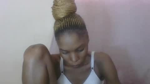 Snapshot of sweetpetite254 chatting on 07/13/26, 07:33 ESTHER online show from 07/13/26, 07:33