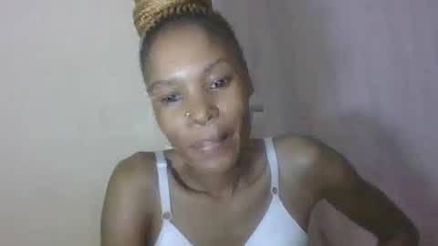 Snapshot of sweetpetite254 chatting on 07/19/26, 06:55 ESTHER online show from 07/19/26, 06:55