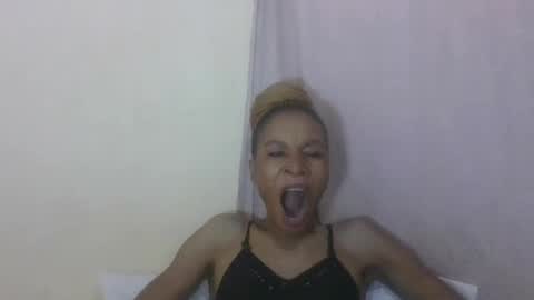 Snapshot of sweetpetite254 chatting on 07/28/26, 02:13 ESTHER online show from 07/28/26, 02:13